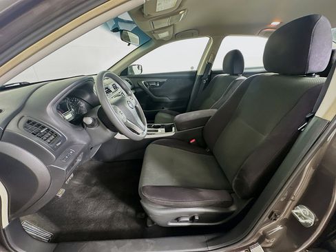 Used 2013 Nissan Altima 2.5 S FWD image 13