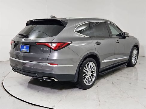 Used 2022 Acura MDX SH-AWD w/ Advance Package image 6
