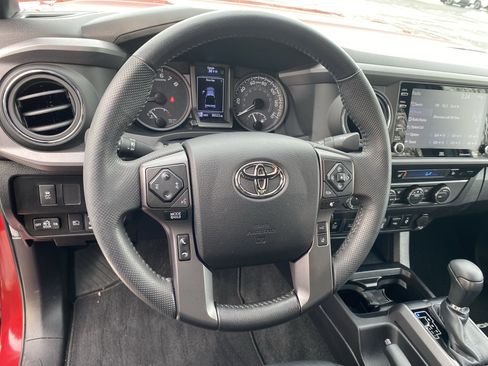 Certified 2022 Toyota Tacoma TRD Sport image 13