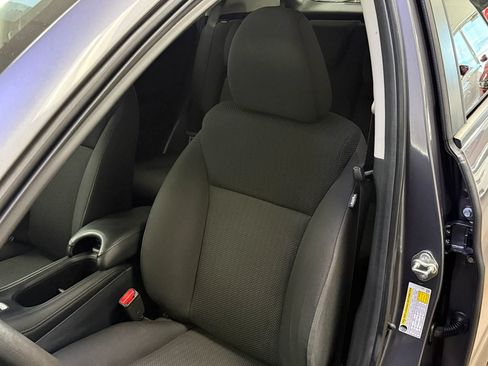 Used 2017 Honda HR-V EX image 14