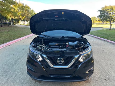 Used 2022 Nissan Rogue Sport S image 9
