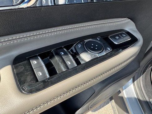 Certified 2023 Lincoln Corsair Reserve w/ Jet Appearance Package image 17