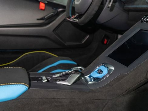 Used 2023 Lamborghini Huracan STO image 66