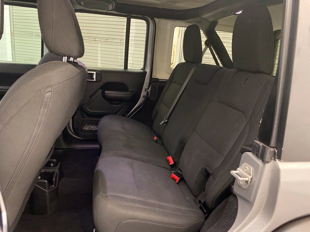 Used 2019 Jeep Wrangler Unlimited Sport S AWD/4WD image 20