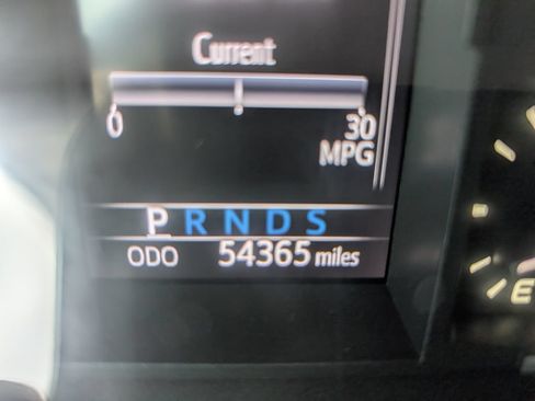 Used 2019 Toyota Tundra SR5 w/ SR5 Upgrade Package RWD image 20