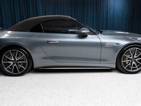 New 2026 Mercedes-Benz SL 63 AMG 4MATIC image 4