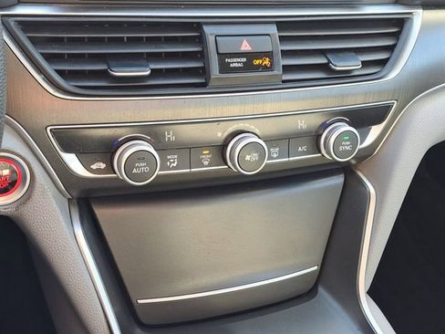 Certified 2018 Honda Accord LX image 14