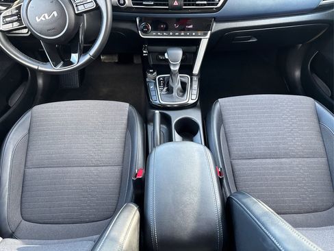 Used 2023 Kia Seltos S image 20