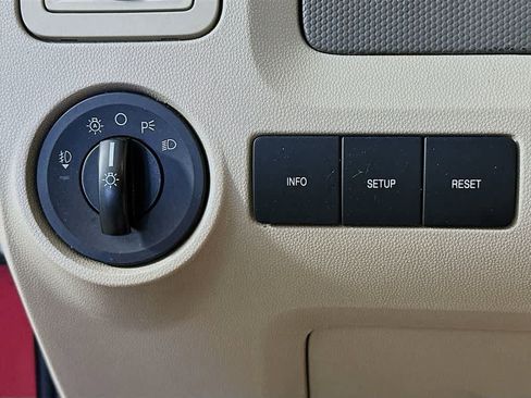 Used 2011 Ford Escape XLT image 25