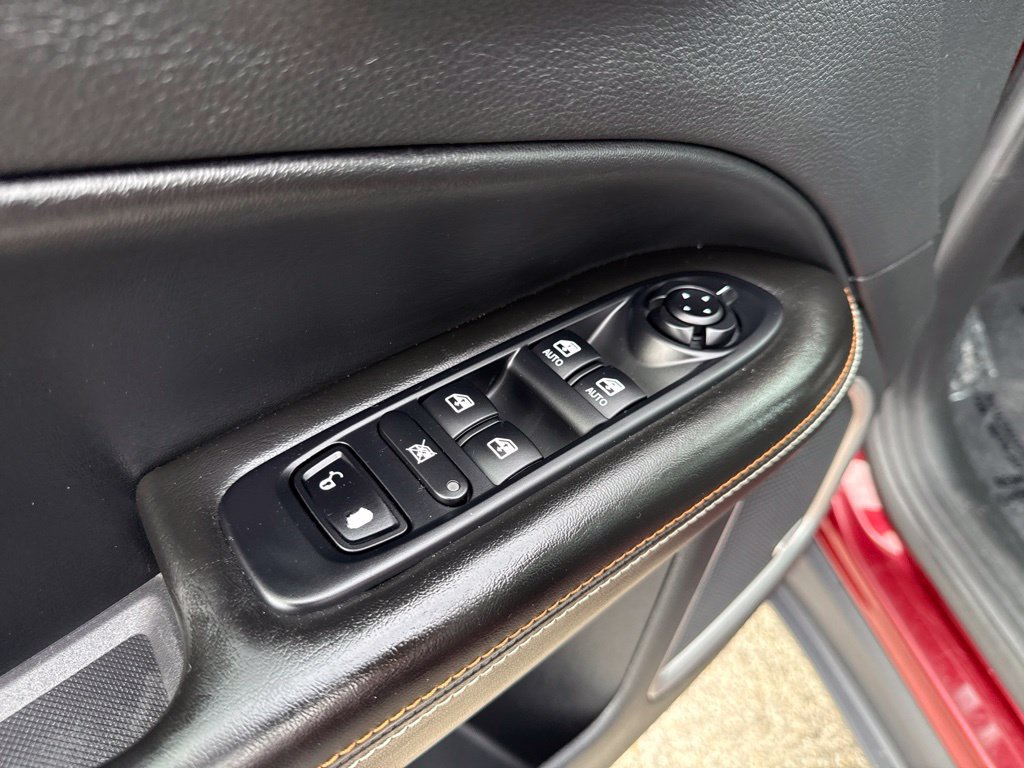 Certified 2021 Jeep Compass Latitude w/ Sun and Sound Group AWD/4WD image 19