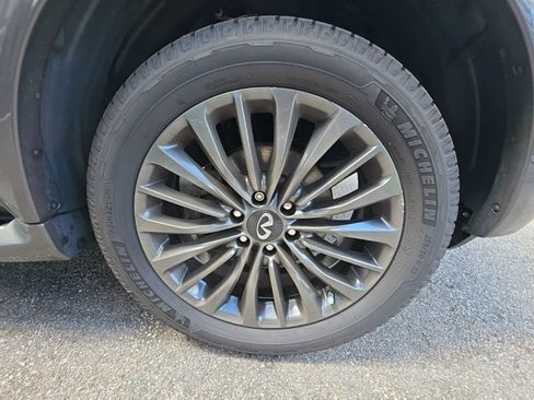 Used 2023 INFINITI QX80 Premium Select w/ All-Season Package AWD/4WD image 27