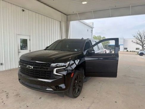 Used 2023 Chevrolet Tahoe RST image 4