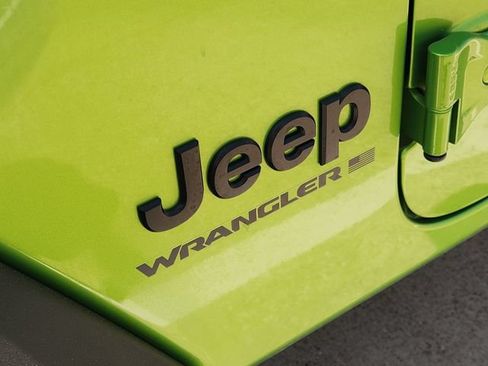 Used 2025 Jeep Wrangler Unlimited Sport AWD/4WD image 9