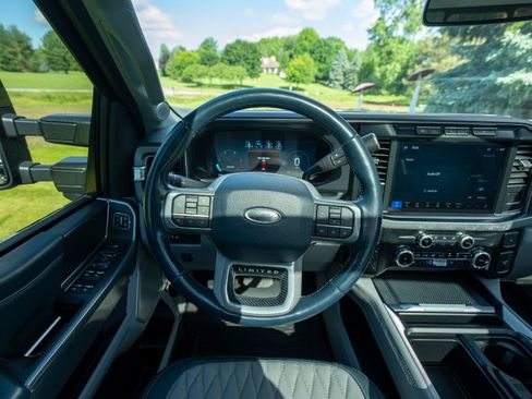 Used 2023 Ford F250 Limited AWD/4WD image 15