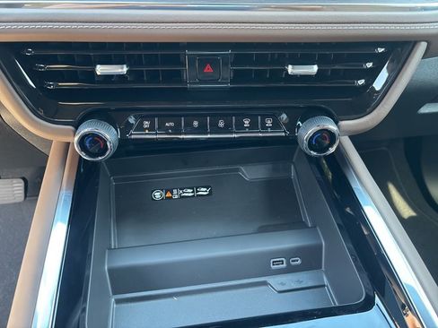 New 2026 Chevrolet Tahoe High Country AWD/4WD image 35
