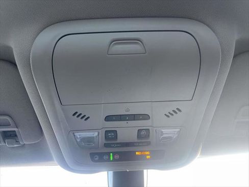 Used 2019 GMC Terrain Denali image 32