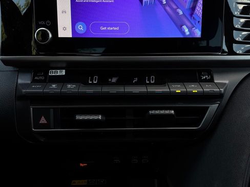 Used 2025 Toyota Camry LE FWD image 26