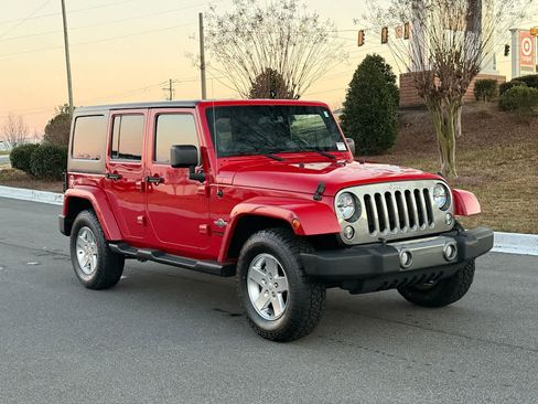Used 2014 Jeep Wrangler Freedom Edition image 3