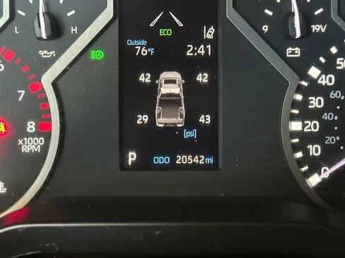 Used 2024 Toyota Tundra SR5 w/ SR5 Convenience Package AWD/4WD image 27
