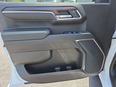 Certified 2024 GMC Sierra 1500 SLT RWD image 22