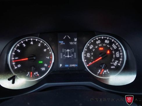Used 2022 Toyota RAV4 XLE Premium AWD/4WD image 26