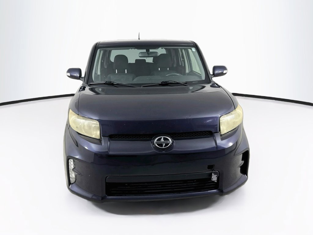 Used 2012 Scion xB FWD image 2