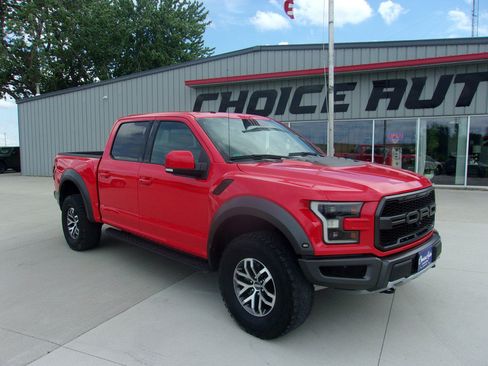 Used 2018 Ford F150 Raptor w/ Equipment Group 802A Luxury AWD/4WD image 2
