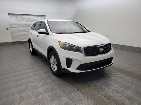 Used 2020 Kia Sorento LX FWD image 13