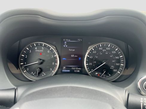 Used 2023 INFINITI Q50 Luxe w/ Cargo Package RWD image 12