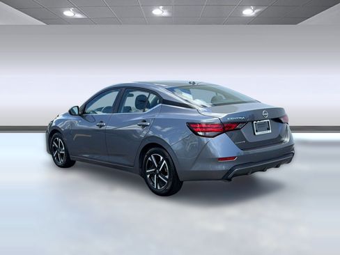 Used 2025 Nissan Sentra SV FWD image 3