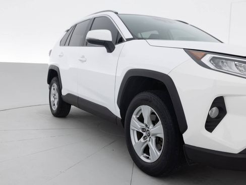 Used 2020 Toyota RAV4 XLE w/ Convenience Package AWD/4WD image 11