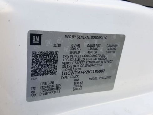 Used 2019 Chevrolet Express 2500 w/ Driver Convenience Package RWD image 28