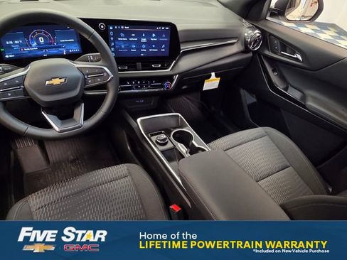 New 2027 Chevrolet Equinox LT FWD image 13