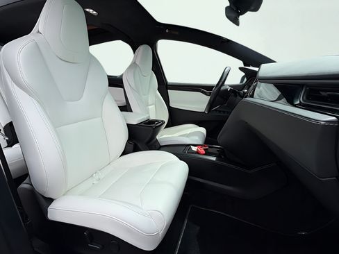 Used 2019 Tesla Model X Performance AWD/4WD image 36