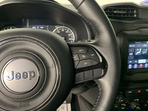 Used 2020 Jeep Renegade Altitude FWD image 21