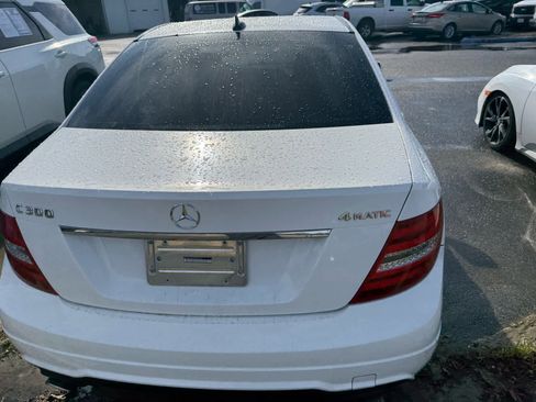 Used 2013 Mercedes-Benz C 300 Sport image 25