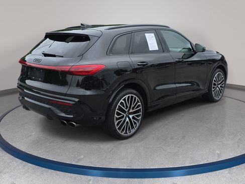 Used 2025 Audi SQ5 Premium Plus AWD/4WD image 5