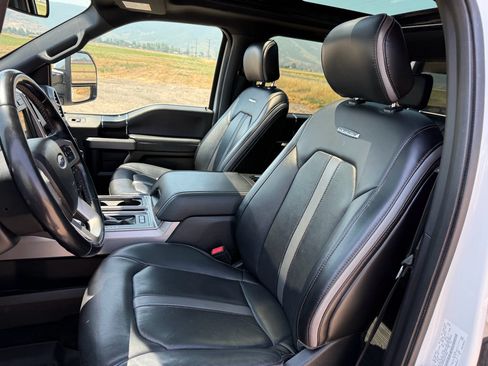 Used 2018 Ford F150 Platinum w/ Equipment Group 701A Luxury AWD/4WD image 18