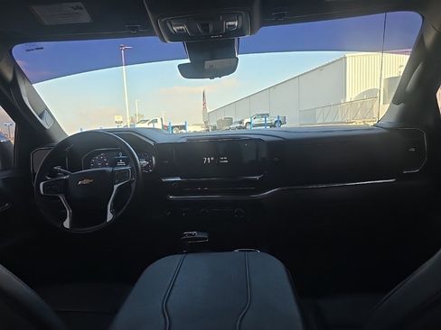 Used 2024 Chevrolet Silverado 1500 LTZ image 23