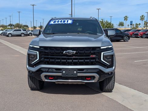 Certified 2025 Chevrolet Suburban Z71 image 8