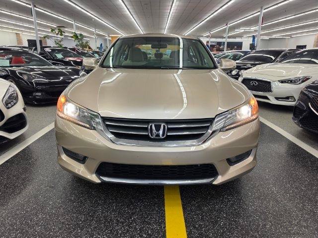Used 2014 Honda Accord EX image 3