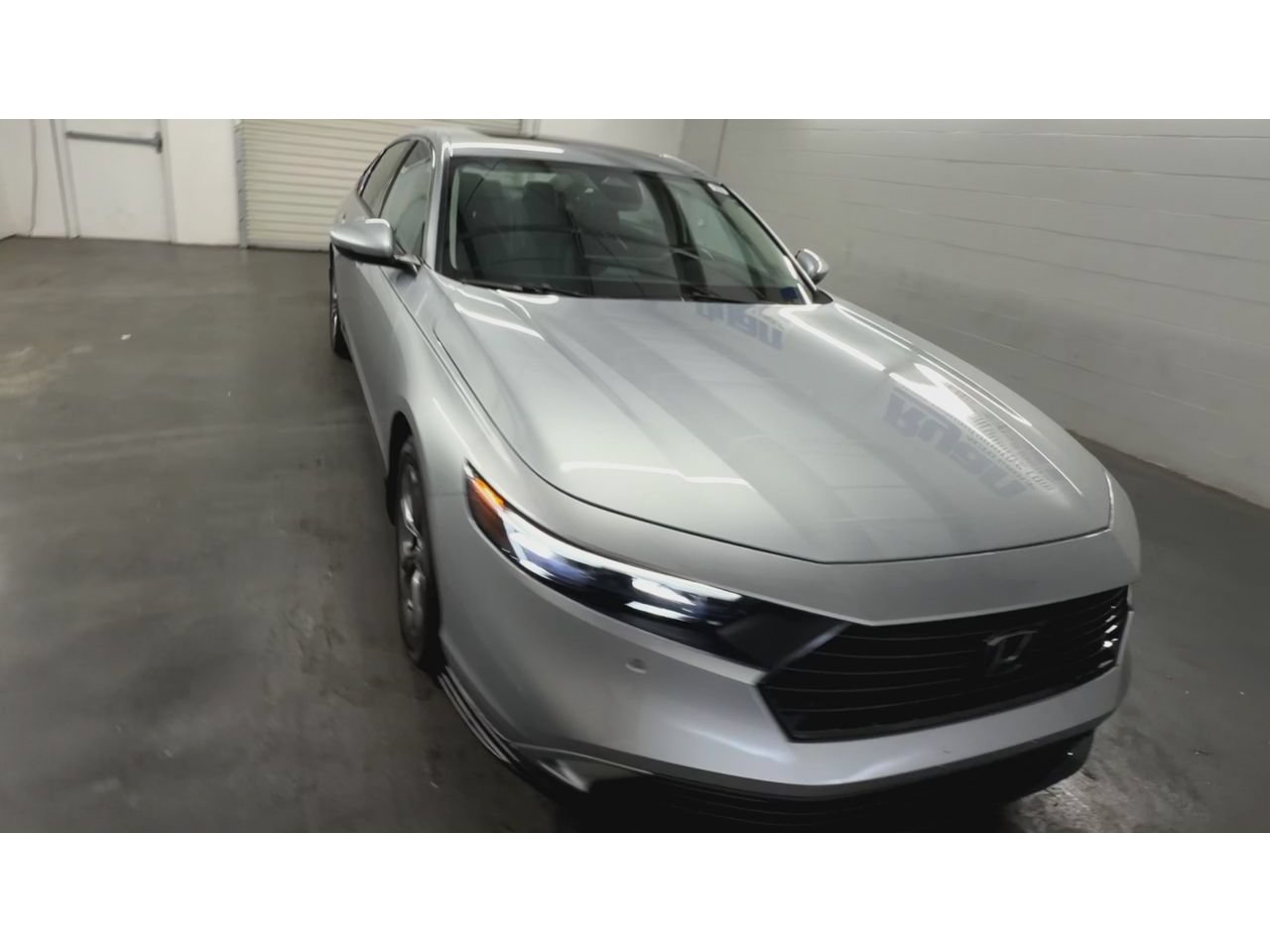 Used 2025 Honda Accord EX-L image 3