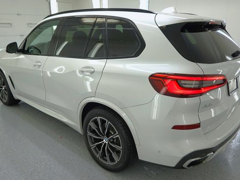 Used 2019 BMW X5 xDrive40i w/ M Sport Package image 6