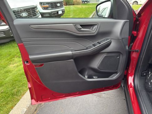 New 2026 Ford Escape Active w/ Tech Pack #1 AWD/4WD image 10