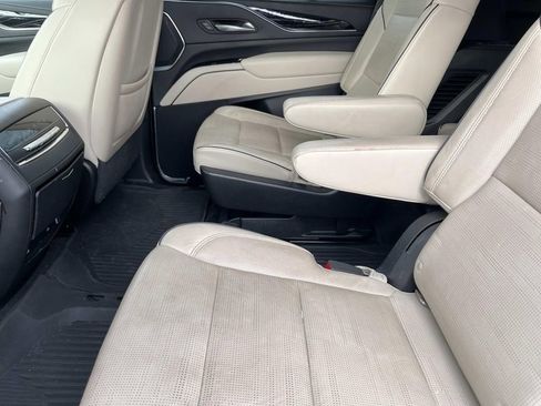 Used 2021 Cadillac Escalade Sport w/ Driver Assist Tech Package image 19