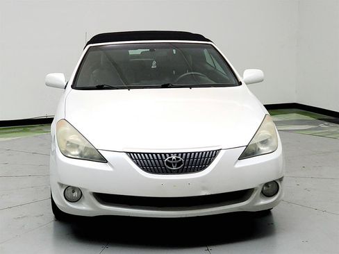 Used 2004 Toyota Solara SLE FWD image 2