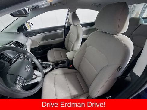Used 2020 Hyundai Elantra SEL w/ Cargo Package (C1) FWD image 5