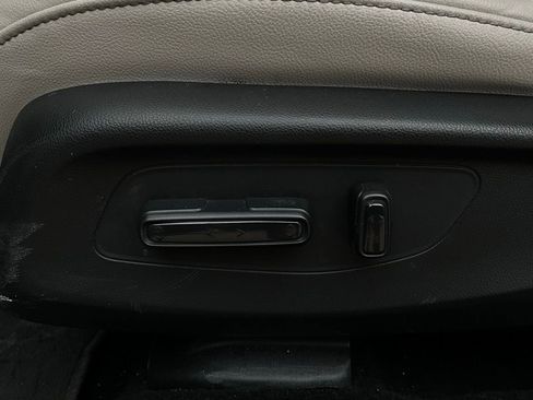 Used 2025 Honda HR-V EX-L image 11