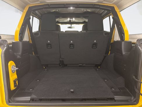 Used 2020 Jeep Wrangler Unlimited Sport S AWD/4WD image 19