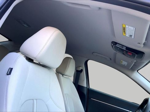 Used 2025 Hyundai Sonata SE FWD image 13